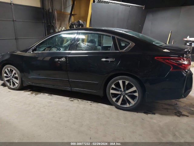 Nissan Altima 2.5 Sr 2017 1N4AL3AP0HC124620 Image 14