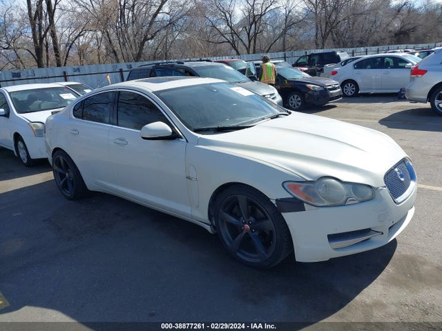 2010 JAGUAR XF SAJWA0FA1AHR66899 Photo 0