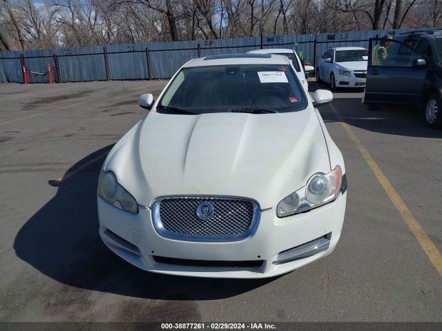 2010 JAGUAR XF SAJWA0FA1AHR66899 Photo 5