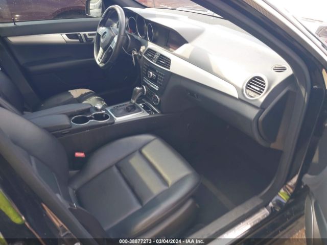 WDDGF8AB2ER309683 Mercedes-Benz C 300 Luxury 4matic/sport 4matic