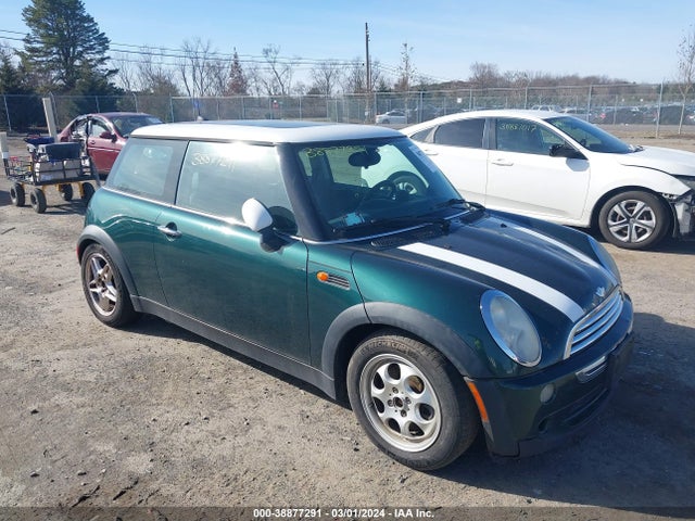 2006 MINI COOPER WMWRC33516TK16757 Photo 0