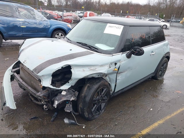 2012 MINI COOPER WMWSU3C55CT260139 Photo 1