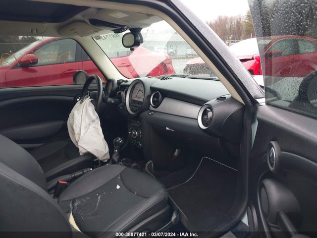 2012 MINI COOPER WMWSU3C55CT260139 Photo 4