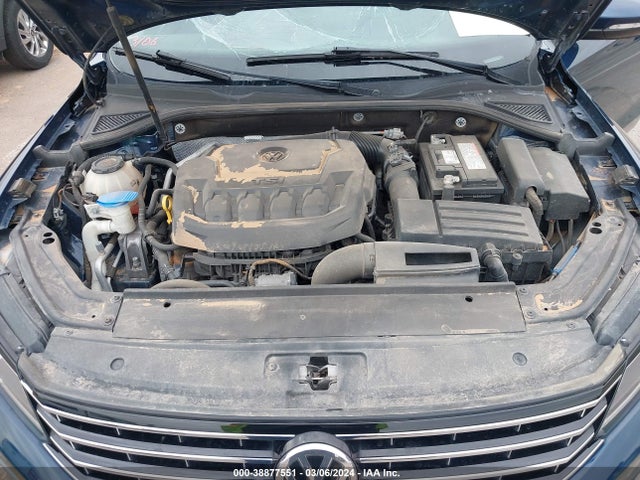 1VWLA7A3XKC002221 Volkswagen Passat 2.0t Wolfsburg Edition
