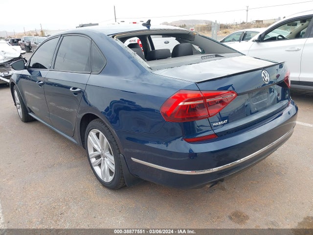 1VWLA7A3XKC002221 Volkswagen Passat 2.0t Wolfsburg Edition