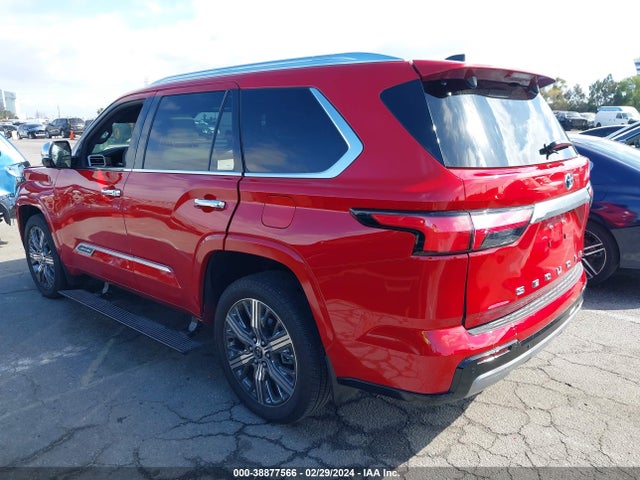 Toyota Sequoia Capstone 2023 7SVAAABA1PX015255 Image 3
