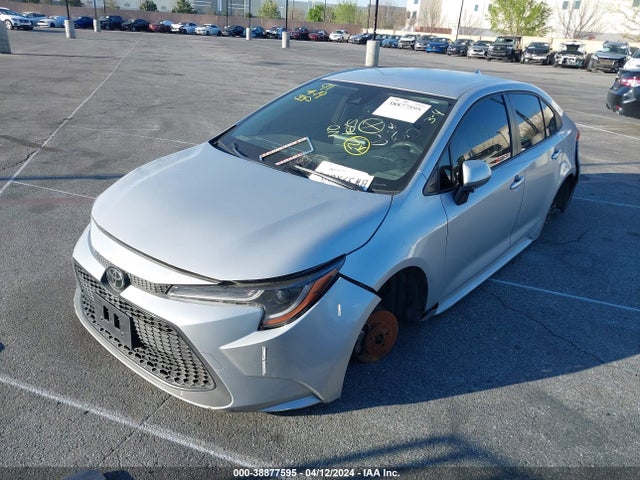 Toyota COROLLA LE 2022 JTDEPMAE4N3033785 Image 2