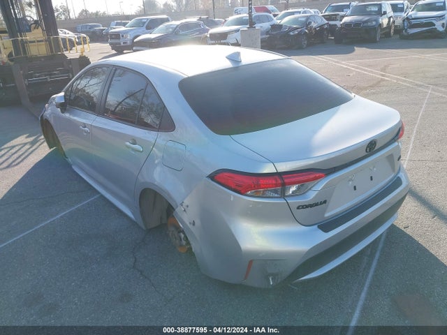 Toyota COROLLA LE 2022 JTDEPMAE4N3033785 Image 3