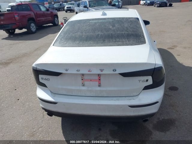 7JRA22TKXLG043345 Volvo S60 T6 Momentum