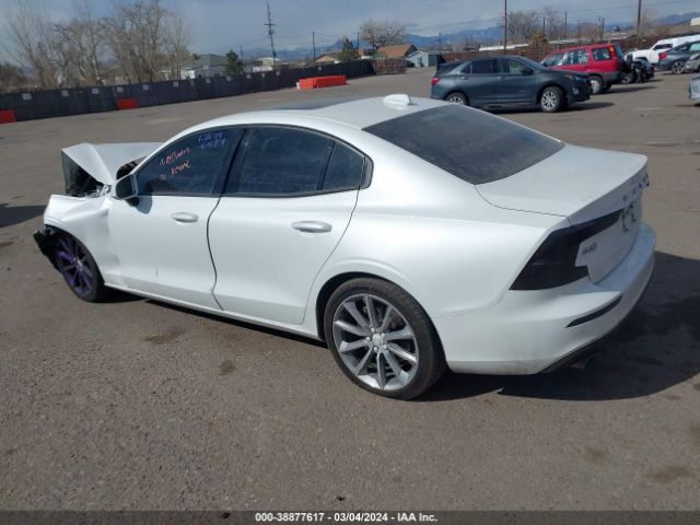 7JRA22TKXLG043345 Volvo S60 T6 Momentum