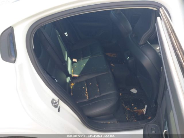 7JRA22TKXLG043345 Volvo S60 T6 Momentum