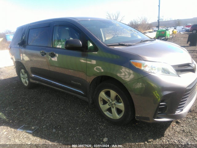 Toyota Sienna L 7 Passenger 2019 5TDZZ3DC2KS982794 zdjęcie główne