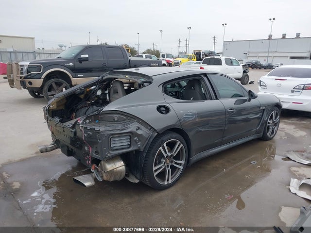 2013 PORSCHE PANAMERA WP0AA2A73DL012818 Photo 3