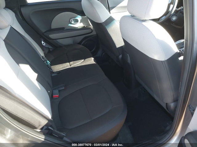 2016 KIA SOUL VIN: KNDJN2A2XG7318601