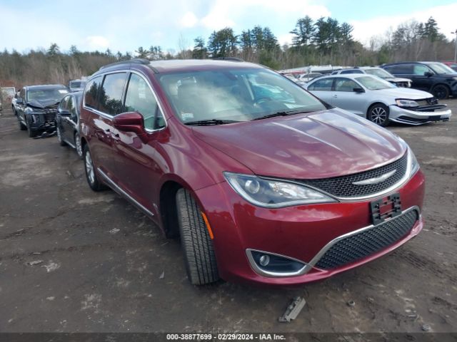 Auction sale of the 2017 Chrysler Pacifica Touring-l, vin: 2C4RC1BG8HR663980, lot number: 38877699
