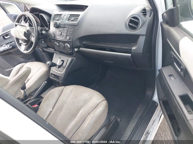 Mazda Mazda5 Grand Touring 2015 JM1CW2DL5F0179253 Image 5