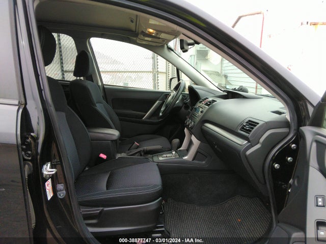 Subaru Forester 2.5i Premium 2015 JF2SJADC9FH818547 Image 5
