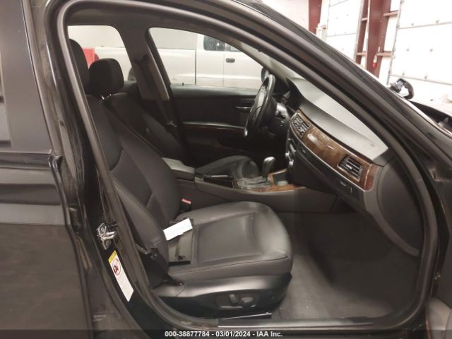 2009 BMW 3 SERIES WBAPH57529NM33600 Photo 4