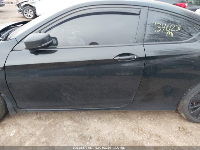 Honda ACCORD EX 2017 1HGCT1B7XHA008750 Image 14
