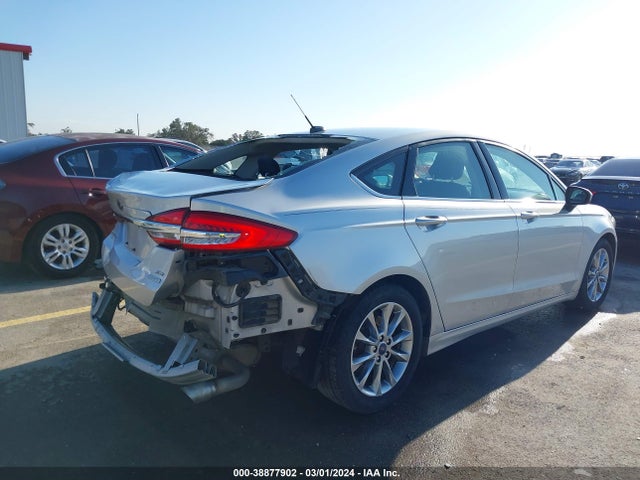 Ford FUSION SE 2017 3FA6P0HD3HR413240 Image 4