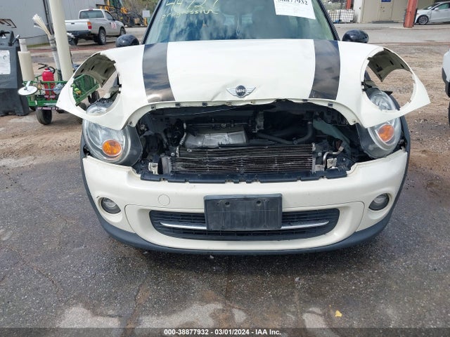 2013 MINI CLUBMAN WMWZF3C54DT489907 Photo 5