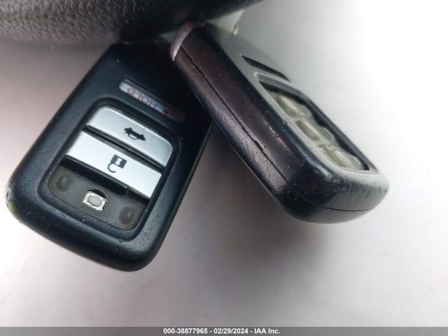 2013 HONDA ACCORD EX VIN: 1HGCR2F73DA165304