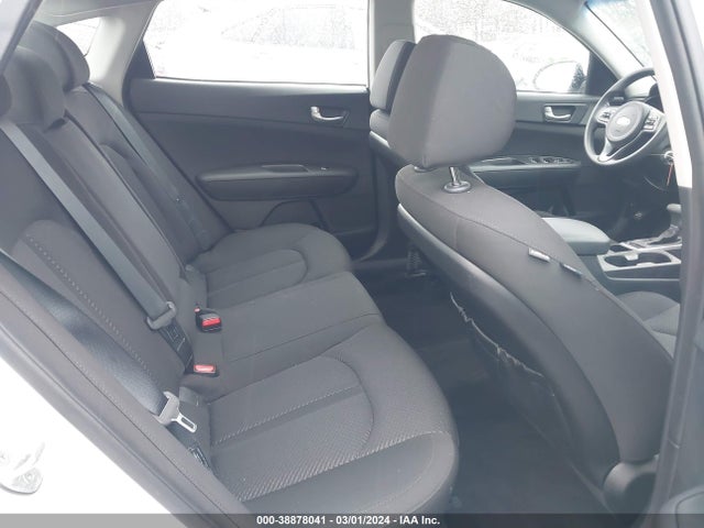 KIA Optima Lx 2018 5XXGT4L35JG267380 Image 8