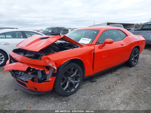 Dodge Challenger Sxt Plus 2018 2C3CDZAG5JH183947 Image 2