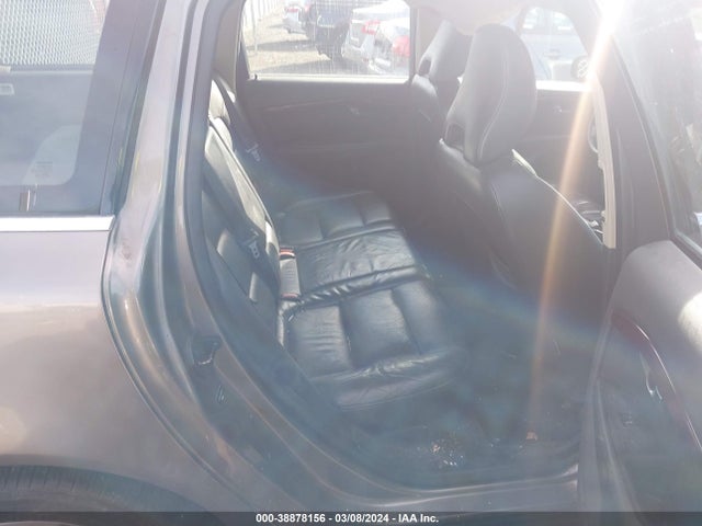 2008 VOLVO V70 3.2 VIN: YV1BW982481037067