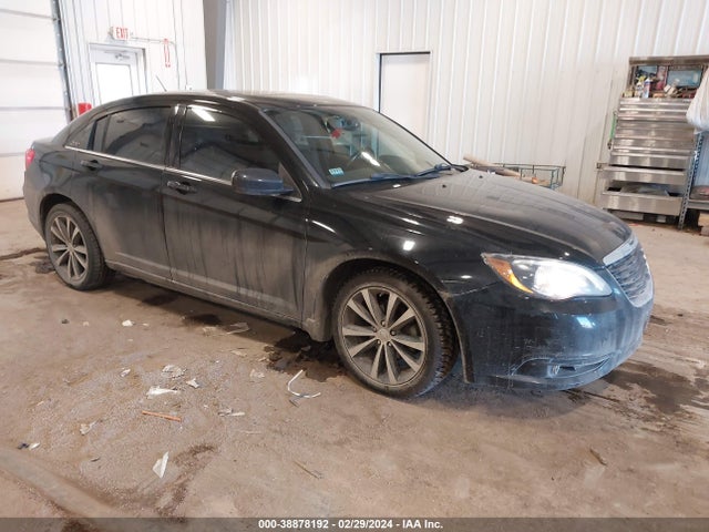 2011 Chrysler 200 S მანქანა იყიდება აუქციონზე, vin: 1C3BC8FG1BN601236, აუქციონის ნომერი: 38878192