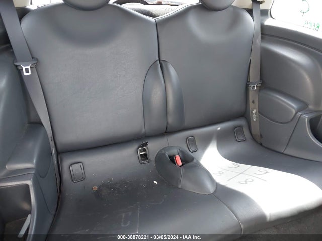 2006 MINI COOPER S WMWRE33596TL23064 Photo 7