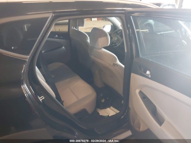 Hyundai TUCSON SEL 2018 KM8J33A48JU632829 Image 8