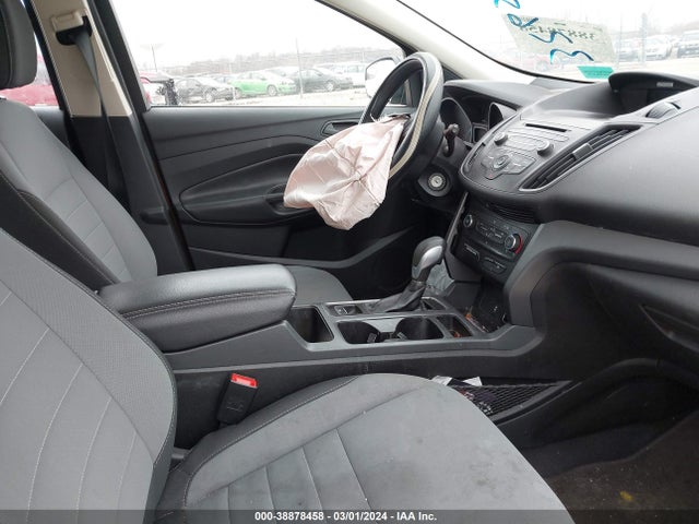 Ford ESCAPE S 2017 1FMCU0F7XHUA16079 Image 5