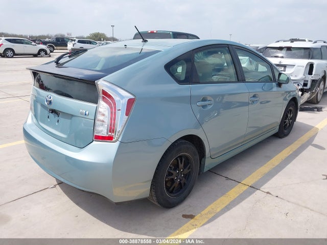 Toyota Prius Two 2014 JTDKN3DU9E1838229 Image 4