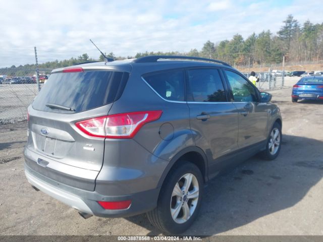 1FMCU9GX2EUB90579 Ford ESCAPE SE