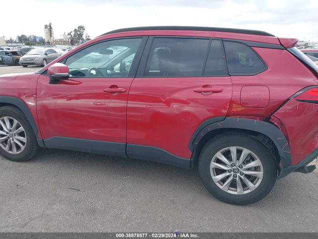 Toyota Corolla Cross Le 2022 7MUBAABG8NV007827 Image 14
