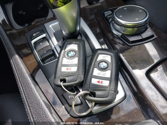 WBA5A5C58FD518928 BMW 528I