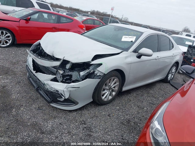 Toyota CAMRY LE 2023 4T1C11AK7PU078225 Image 2