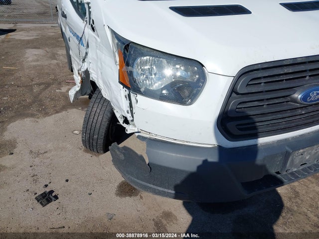 Ford Transit-250 2016 1FTYR1YM9GKA33907 Image 17