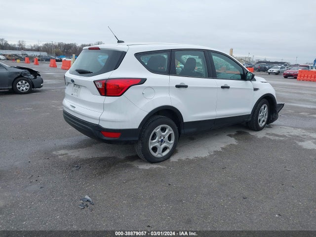 Ford ESCAPE S 2019 1FMCU0F7XKUB01897 Image 4