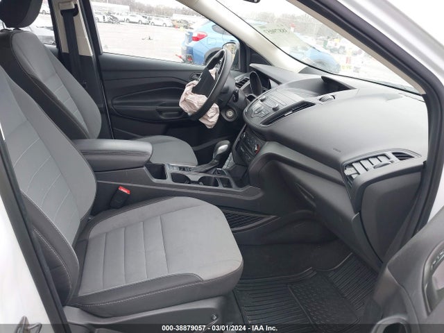 Ford ESCAPE S 2019 1FMCU0F7XKUB01897 Image 5