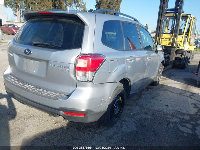 Subaru Forester 2.5i Premium 2017 JF2SJAGC7HH457513 Image 6