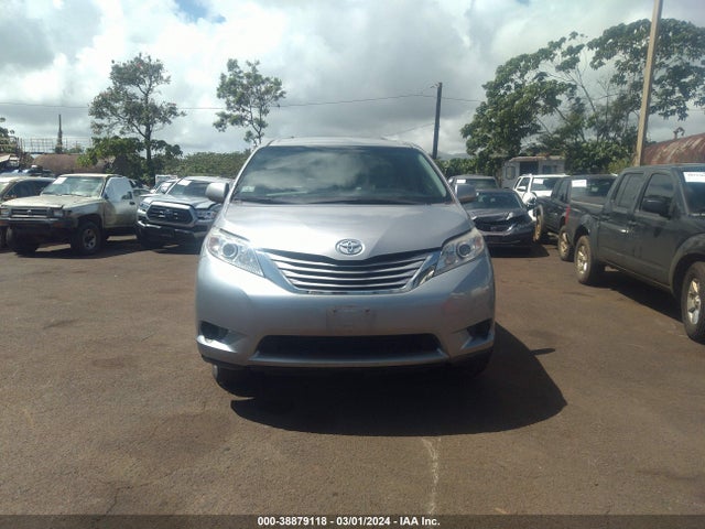Toyota Sienna Le 8 Passenger 2017 5TDKZ3DC2HS834137 Image 12