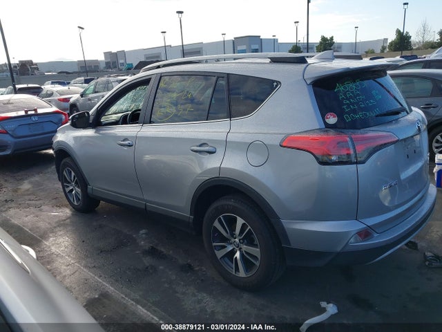 Toyota Rav4 Xle 2017 2T3RFREV2HW580891 Image 15