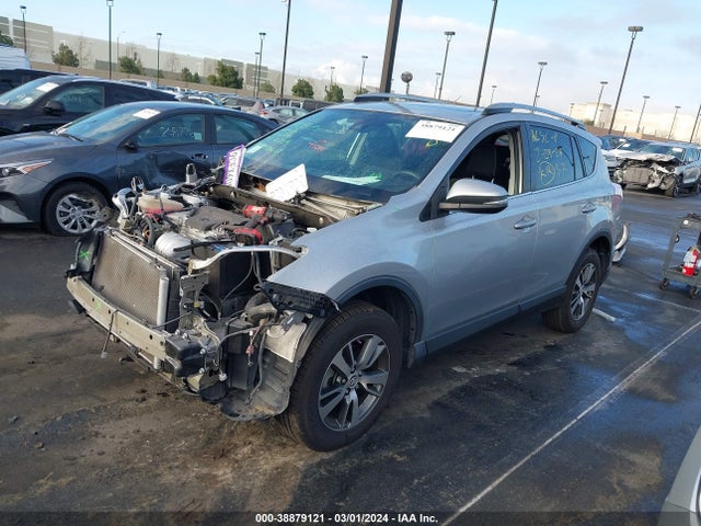 2017 TOYOTA RAV4 XLE VIN: 2T3RFREV2HW580891