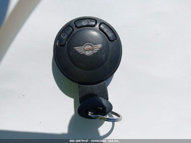 2009 MINI COOPER S WMWMF73589TW84272 Photo 10