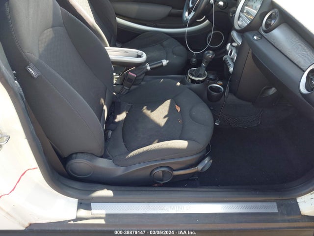 2009 MINI COOPER S WMWMF73589TW84272 Photo 5