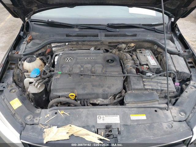 3VW3A7AJ5FM260911 Volkswagen Jetta 2.0l Tdi Se
