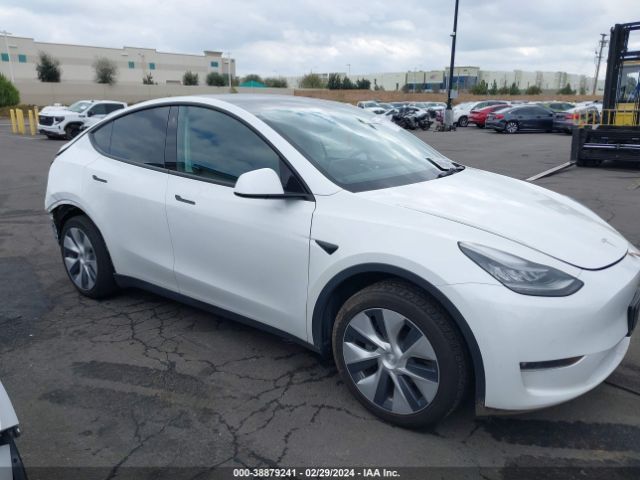 5YJYGDED6MF163146 Tesla Model Y Standard Range Rear-wheel Drive