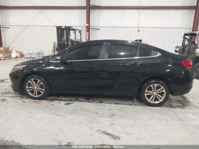 Chevrolet CRUZE LT 2019 1G1BE5SM7K7132246 Image 14